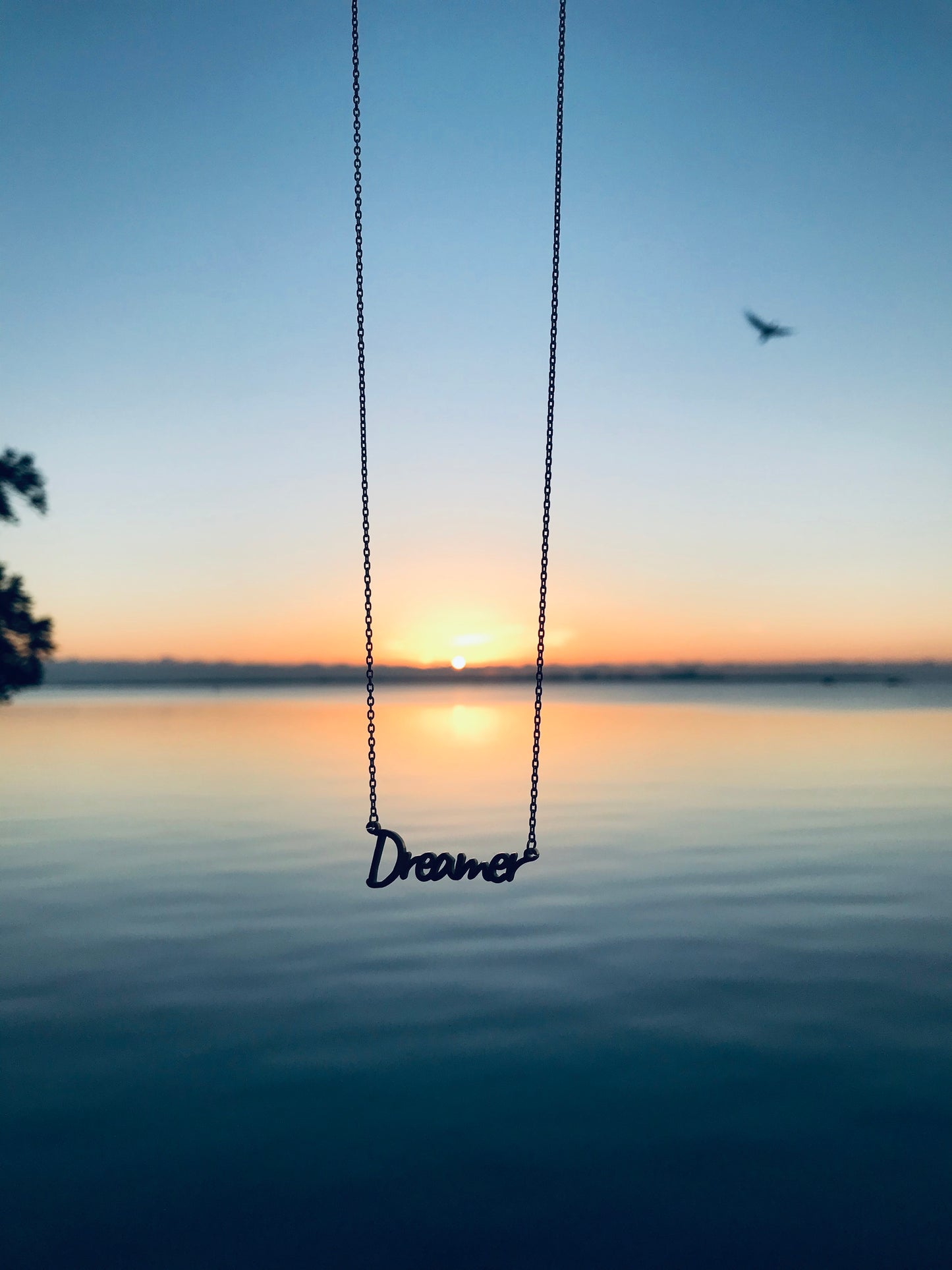 Delicate Dreamer Necklace - Gold Elegant Letter